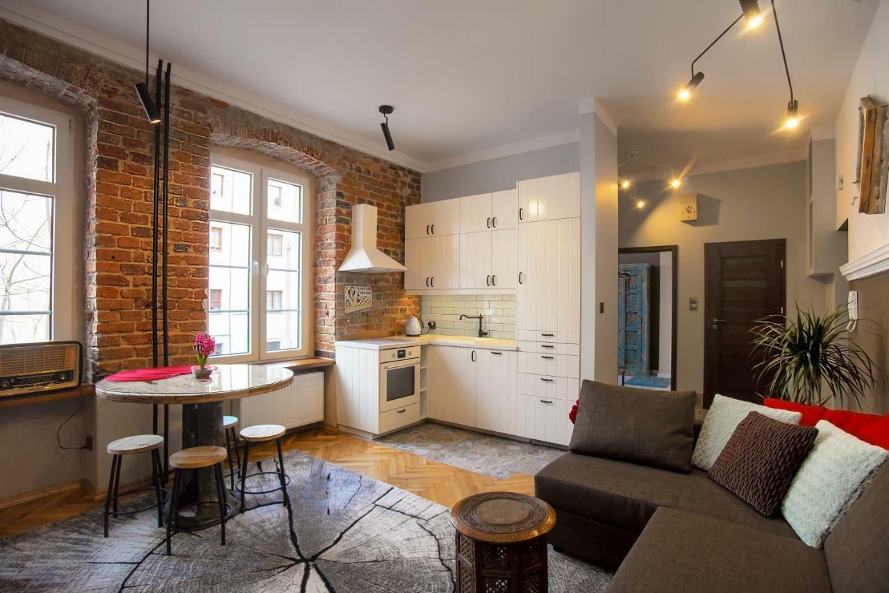 Elzbieta Locum / Market Sqr Apartament *